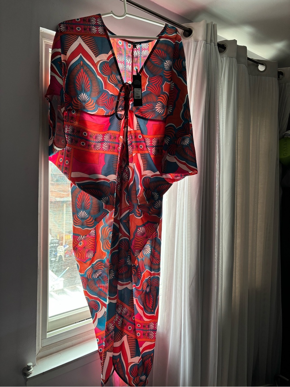 NWT!! Women's summery drape sleeved dress
